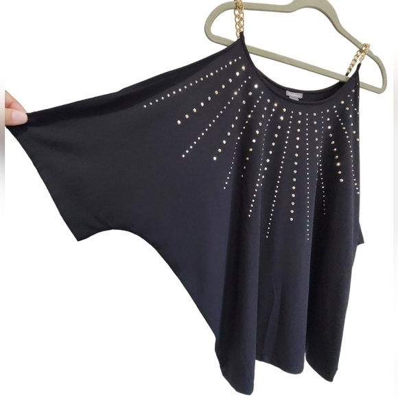 1X Metal Accent Cold Shoulder  Blouse - Picture 2 of 5